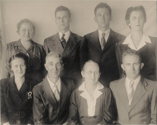 Family of Jesse Addison Green and Lenora Cobb Green
1st Row - Mattie Lenora Green Reagan, Jesse Addison Green, Lenora Cobb Green and Jesse Leemon Green
2nd Row - Zera Margaret Green McKinnie, Carlyn William Green, Eldrice Hampton Green and Ruby Inez Green Cole